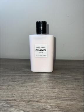 Chanel Paris Lait Pour Le Corps Body Lotion "New"